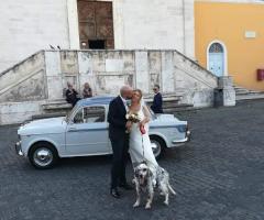 Due sposi con il loro amato cane by Le Cat & Dog Sitter Roma