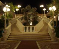 Reggia di Giano - Scalinata della sala per ricevimenti a Bari