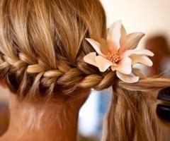 Fotorama - Acconciatura della sposa