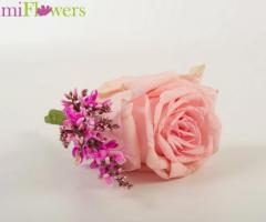 Bottoniera con rosa e ginestra