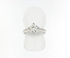 Solitario con diamante fatto su misura - Gioielleria Dal Maso