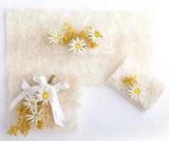 Bomboniera e affini realizzati in carta sisal;
personalizzabili!
Meraviglie