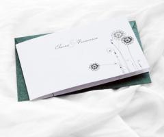 Partecipazione, invito, bigliettino bomboniera cartoncino bianco con finitura tessuto a trama -  Busta ruvida verde - Sweetevents