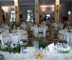 Allestimento tavoli per matrimoni