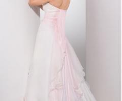 Abito da sposa con coda sinuosa - Modello Ametista