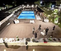 Sposi alla location di matrimonio