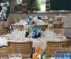 Tavoli per il matrimonio all'aperto