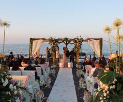 Cerimonia in Riva al Mare