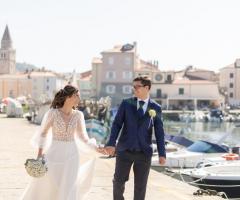 Giada Genzo photography - Sposi in passeggiata sul mare