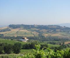 Vista sull Valle d'Euterio presso il ristorante per ricevimento di matrimonio La Rocca Bianca