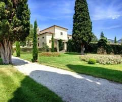 Viale d'ingresso al convento