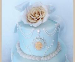 Wedding cake celeste