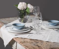 Crinolina Events - Table Setting Minimal