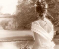 Particolare scollatura realizzata su misura dalla stilista Patrizia Chelli