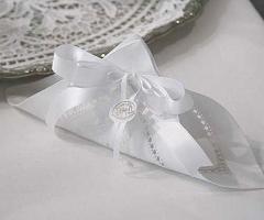 Segnaposto ricamato a mano di Ricameria Marco Polo a Catania