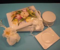 Bomboniere di nozze in porcellana dipinte a mano