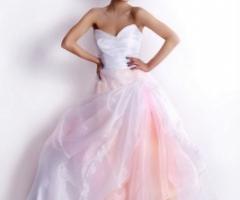 Collezione Unique - Vestito da sposa in seta e organza colorata. Euro 1.500