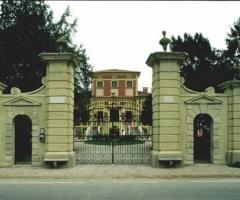 Portale di ingresso - Villa Marchesi Riva Berni