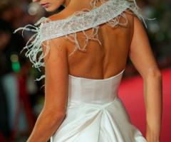 Jamal Taslaq couture - Piume scollo V