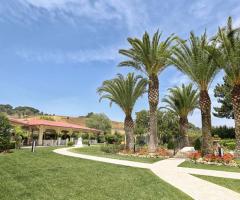 Imperatore di Puglia - Una vista dal giardino