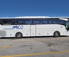 Autonoleggio Amico - Autobus granturismo Mercedes  da 56 posti + autista