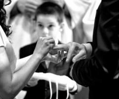 Fotogarfia dello scambio delle fedi - WeddingStudio Milano