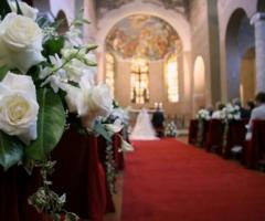 Allestimento della Chiesa per il matrimonio