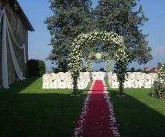 Allestimento del matrimonio all'aperto