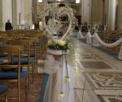 Fiori e addobbi per la chiesa