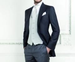 Mezzo tight grigio antrcite per lo sposo