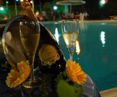 Champagne per gli sposi