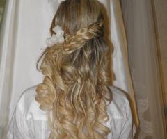 Acconciatura per la sposa capelli con i boccoli