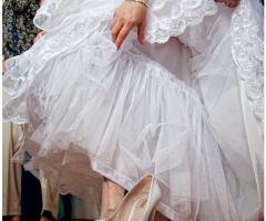 Dettaglio scarpe sposa