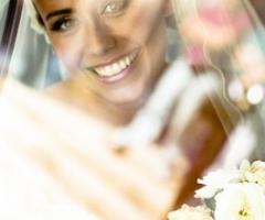 Foto della sposa all\'arrivo in chiesa