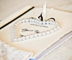 Libretto chiesa con perline - Casaidea