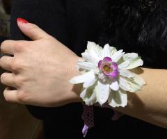 Lilla Floral Design - Bracciale waxflower per la sposa