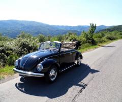 Maggiolino cabrio noleggio -Nero e 1600 cc di cilindrata