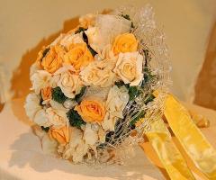 Bouquet rose bianche e gialle