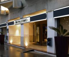 Ingresso dell'hotel a Palermo