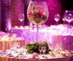 Matrimonio a tema con tavola imbandita sul rosa ad Avola