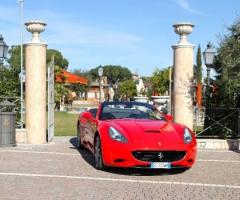 Ferrari per gli sposi