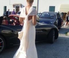 Sposa all'entrata in chiesa