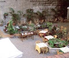 Kursaal Kalhesa - Tavoli per il ricevimento all'aperto