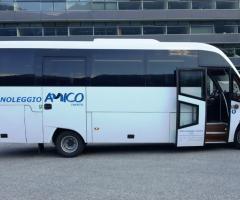Autonoleggio Amico - Autobus Iveco 30 posti + autista