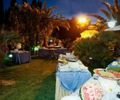 Ricco buffet in giardino