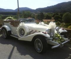 Auto Excalibur per il matrimonio a Bologna