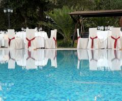 Feudo degli Ulivi Catanzaro - Ricevimento di matrimonio a bordo piscina