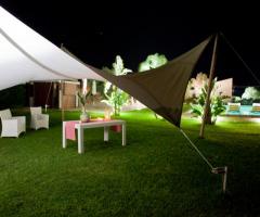 Giardino esterno dell'Hotel Kalaonda a Siracusa