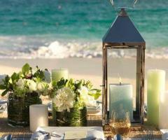 Fiori e candele per un romantico matrimonio al mare - Amaryllis creazioni floreali