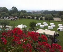 Ricevimento nuziale allestito all'aperto - Nonna Marì a Brescia